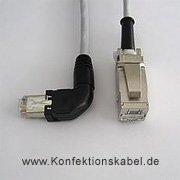 Netzwerkkabel mit RJ45 Buchse und RJ45 Stecker - rechts gewinkelt