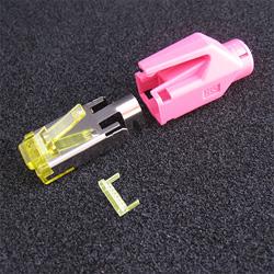 10788771 - 1 Stück Hirose TM31 Stecker, RJ45 Cat6a, komplett mit Knickschutztülle magenta und Einfädelhilfe